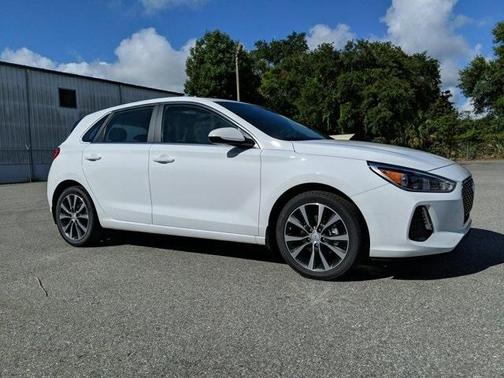 2020 Hyundai Elantra GT Base
