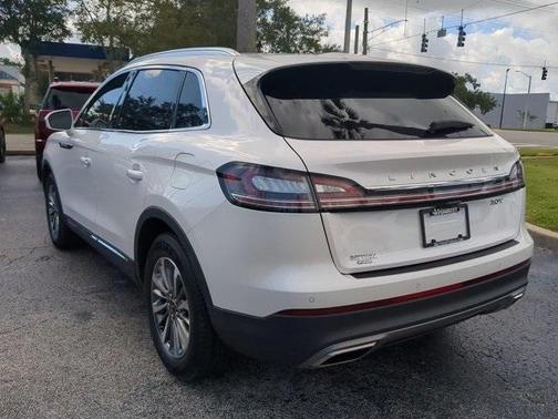 2019 Lincoln Nautilus Select