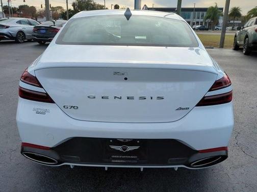 2025 Genesis G70 2.5T