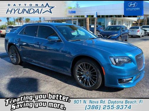 2023 Chrysler 300 Touring L