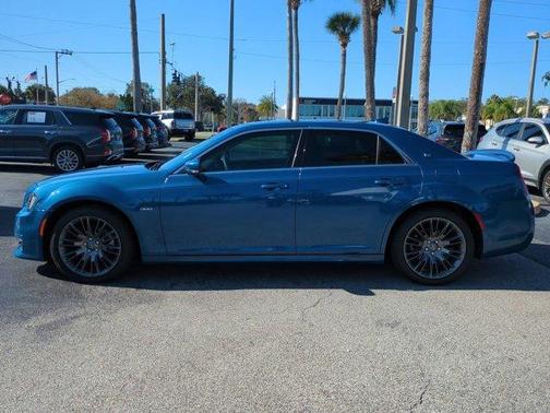 2023 Chrysler 300 Touring L