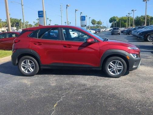 2023 Hyundai KONA SE