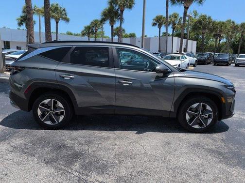 Amazon Gray 2025 Hyundai TUCSON Hybrid SEL Convenience