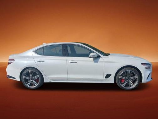 2025 Genesis G70 2.5T