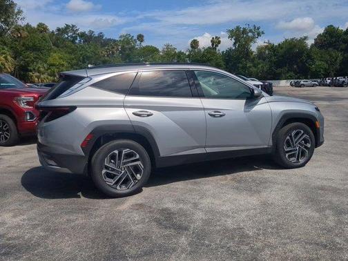 2025 Hyundai TUCSON Hybrid Limited