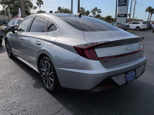 Shimmering Silver Pearl 2020 Hyundai SONATA Limited