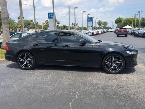 2020 Volvo S90 T6 R-Design