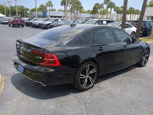 2020 Volvo S90 T6 R-Design