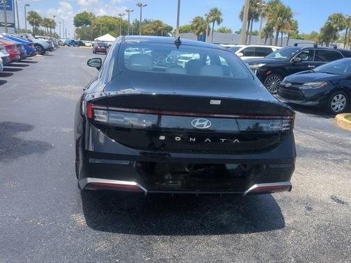 2025 Hyundai SONATA SEL