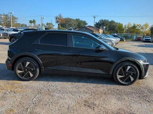 2026 Hyundai IONIQ 5 SE