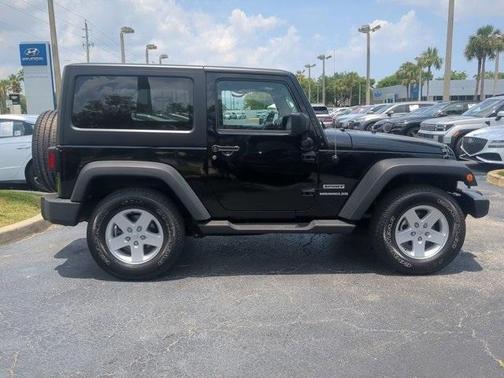2017 Jeep Wrangler Sport