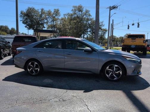 2023 Hyundai ELANTRA HEV Limited