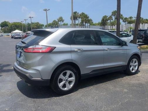 2020 Ford Edge SE