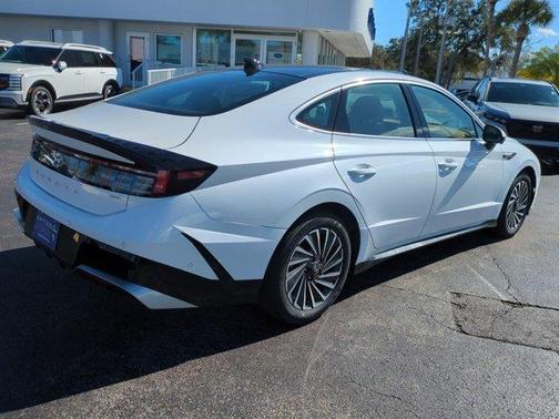 2026 Hyundai SONATA Hybrid Limited