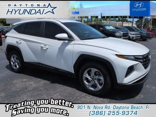 White Pearl 2024 Hyundai TUCSON SE