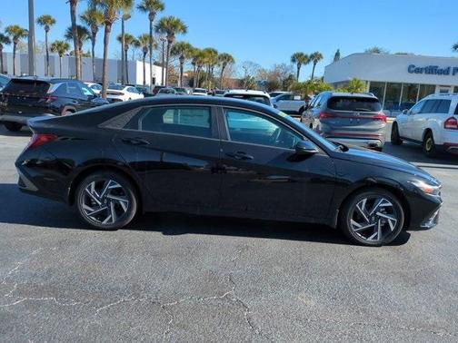 2025 Hyundai ELANTRA HEV SEL Sport