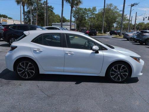 White 2022 Toyota Corolla Hatchback XSE