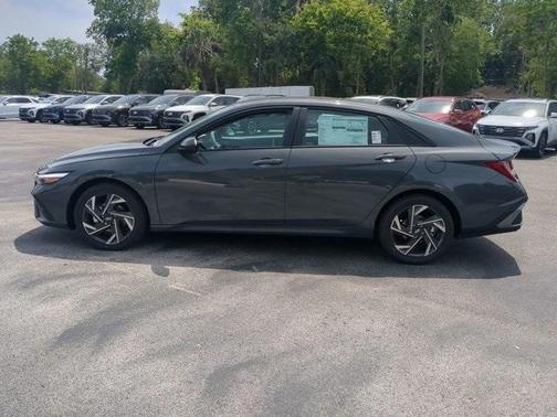 2025 Hyundai ELANTRA HEV SEL Sport