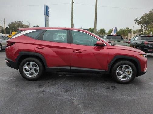 2024 Hyundai TUCSON SE