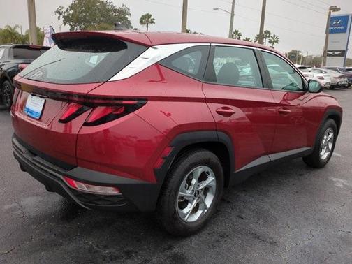 2024 Hyundai TUCSON SE