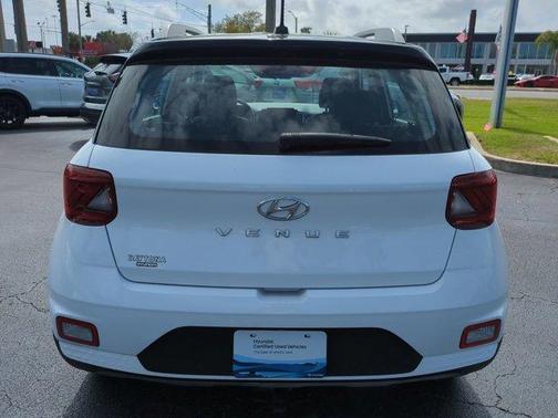 2023 Hyundai VENUE Limited