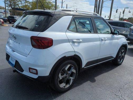 2023 Hyundai VENUE Limited