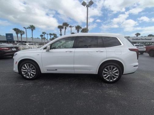 2023 Cadillac XT6 Premium Luxury FWD