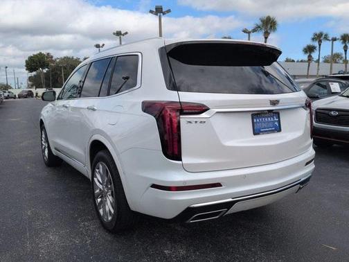 2023 Cadillac XT6 Premium Luxury FWD