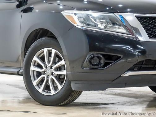 2015 Nissan Pathfinder SV