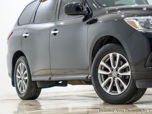 2015 Nissan Pathfinder SV