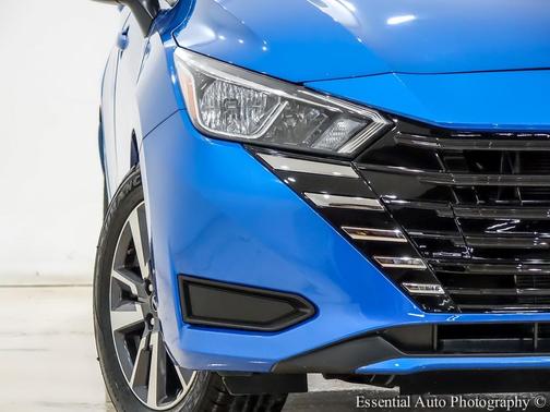 2023 Nissan Versa 1.6 SV