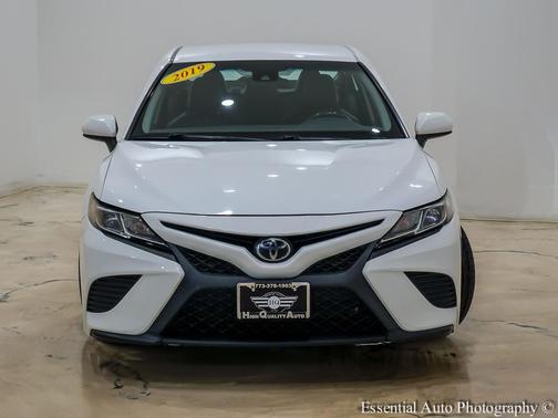 2019 Toyota Camry XLE