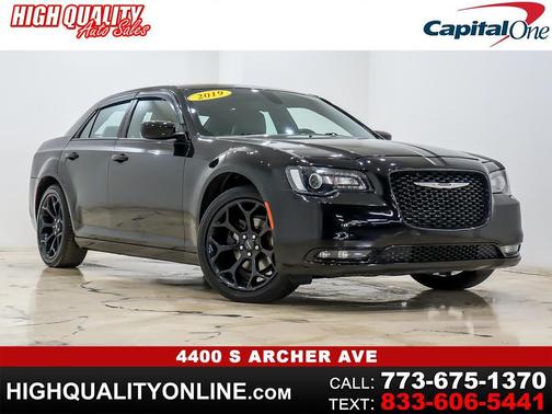2019 Chrysler 300 S