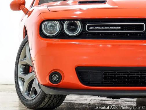 2017 Dodge Challenger SXT