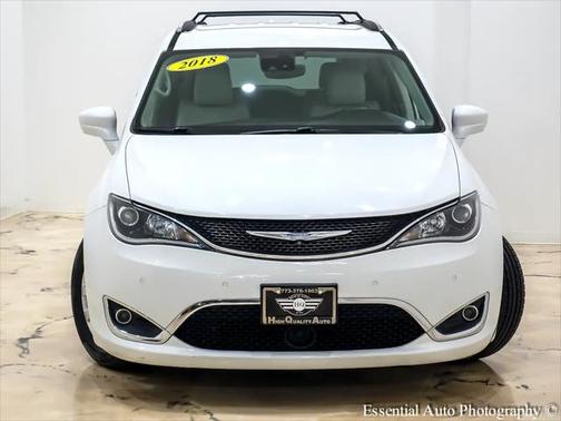 2018 Chrysler Pacifica Touring-L