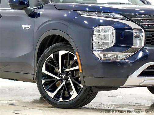 2023 Mitsubishi Outlander PHEV SEL