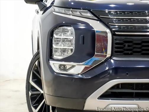 2023 Mitsubishi Outlander PHEV SEL