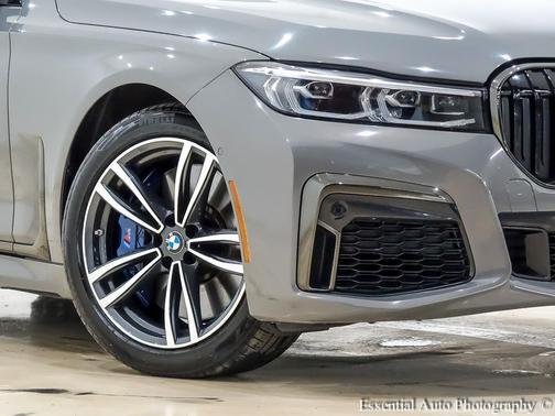 2021 BMW 750 i xDrive