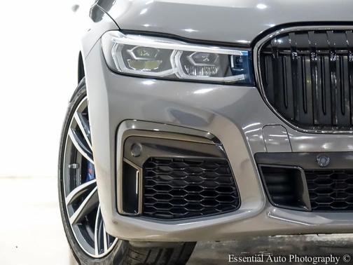 2021 BMW 750 i xDrive