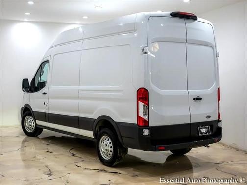 2022 Ford Transit-250 Base