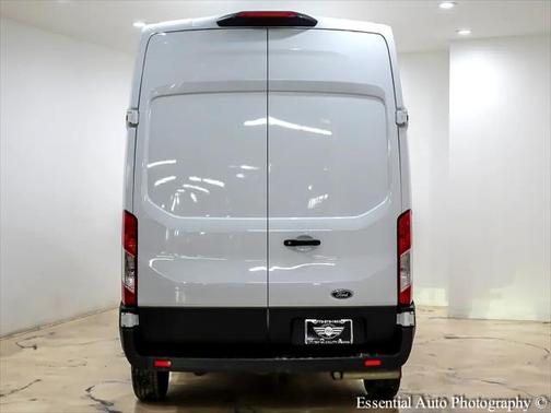 2022 Ford Transit-250 Base