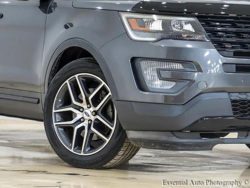 Ruby Red Metallic Tinted Clearcoat 2017 Ford Explorer sport