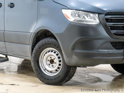 2019 Mercedes-Benz Sprinter 2500 Standard Roof
