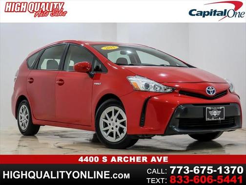 2017 Toyota Prius v Three