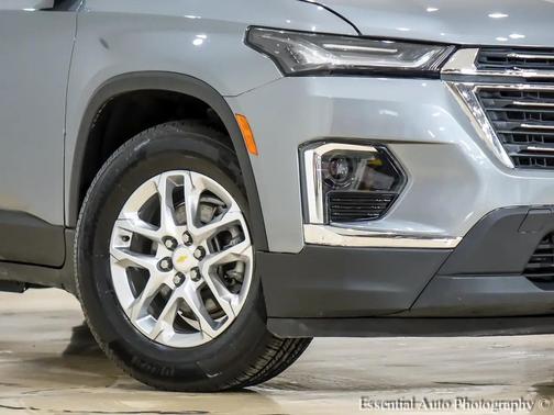 Sterling Gray Metallic 2023 Chevrolet Traverse LS