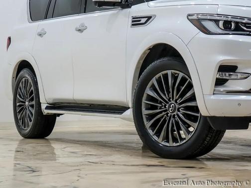 2024 INFINITI QX80 SENSORY AWD