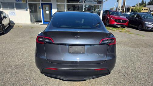 2023 Tesla Model Y Long Range Sport Utility 4D