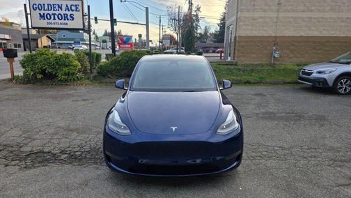 2022 Tesla Model Y Long Range Dual Motor All-Wheel Drive