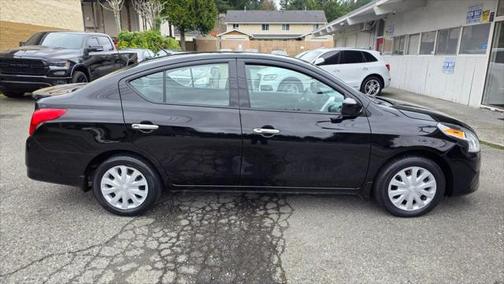 2015 Nissan Versa 1.6 SV
