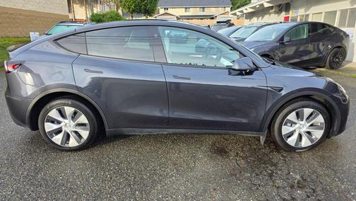 2024 Tesla Model Y Long Range Dual Motor All-Wheel Drive